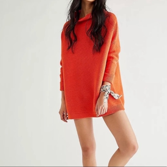 Free People Sweaters - Free People slouchy ottoman tunic- size small- orange
